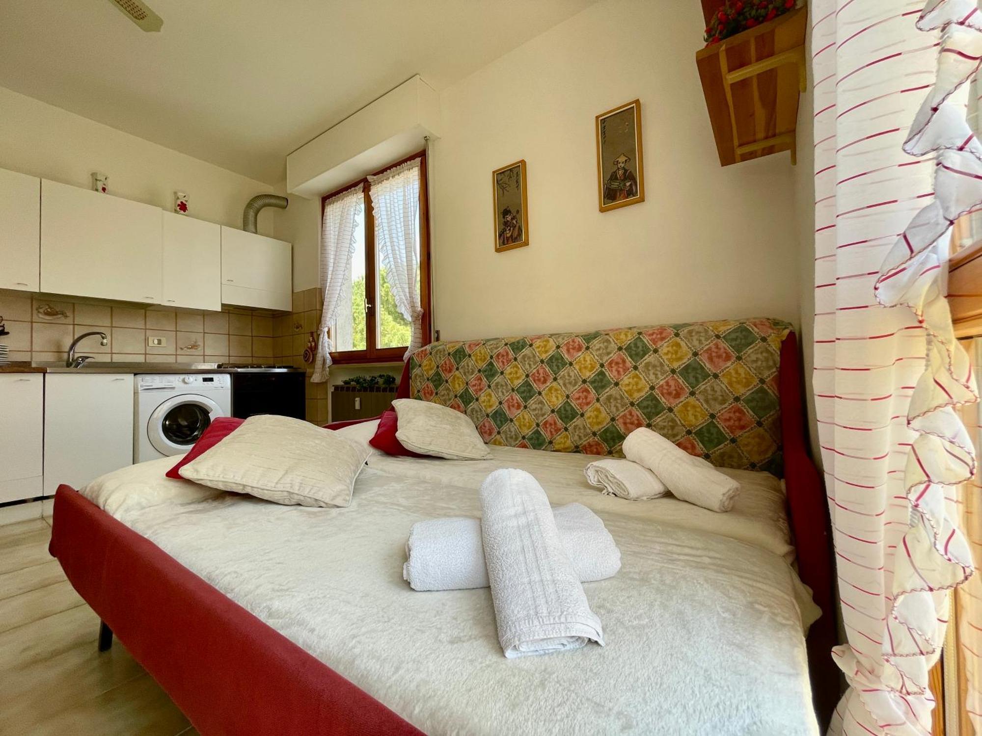 2 Locali A 600 Mt Dal Mare - Free Parking Apartment เชริอาเล ภายนอก รูปภาพ